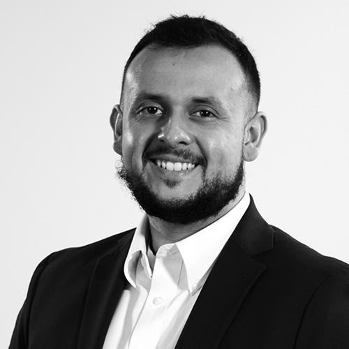 Axiom-Employee-Headshot_Daniel-Salinas_BW_500px Daniel Salinas