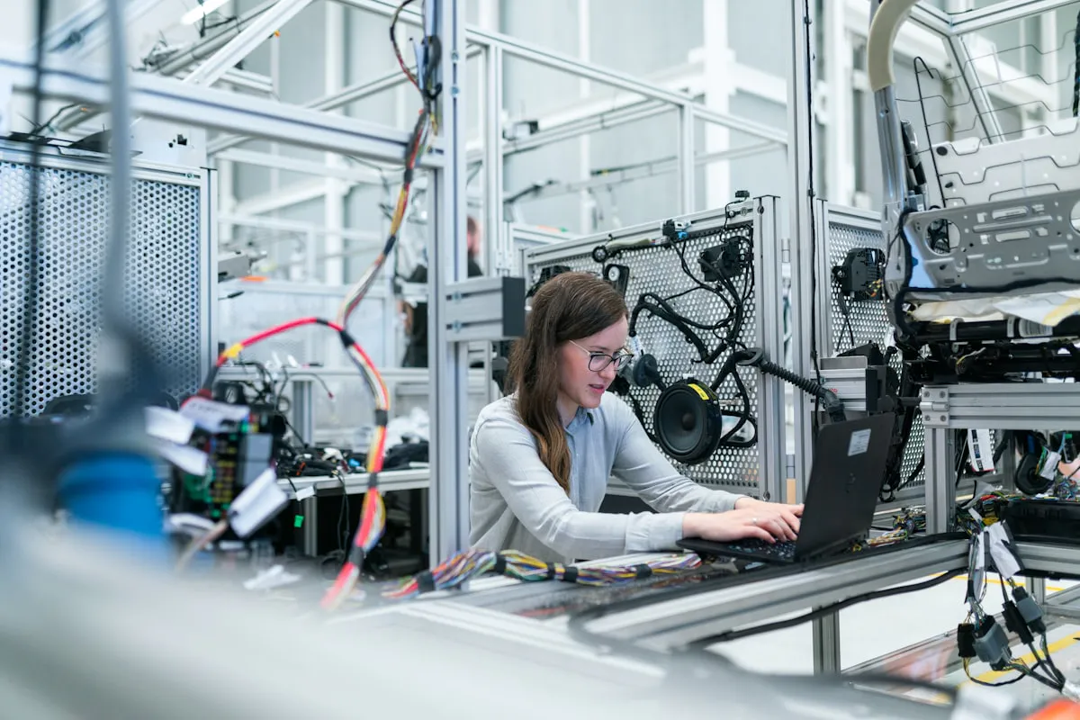 Manufacturing employee using UKG Ready workforce management — a key advantage over Paycor for complex shifts
